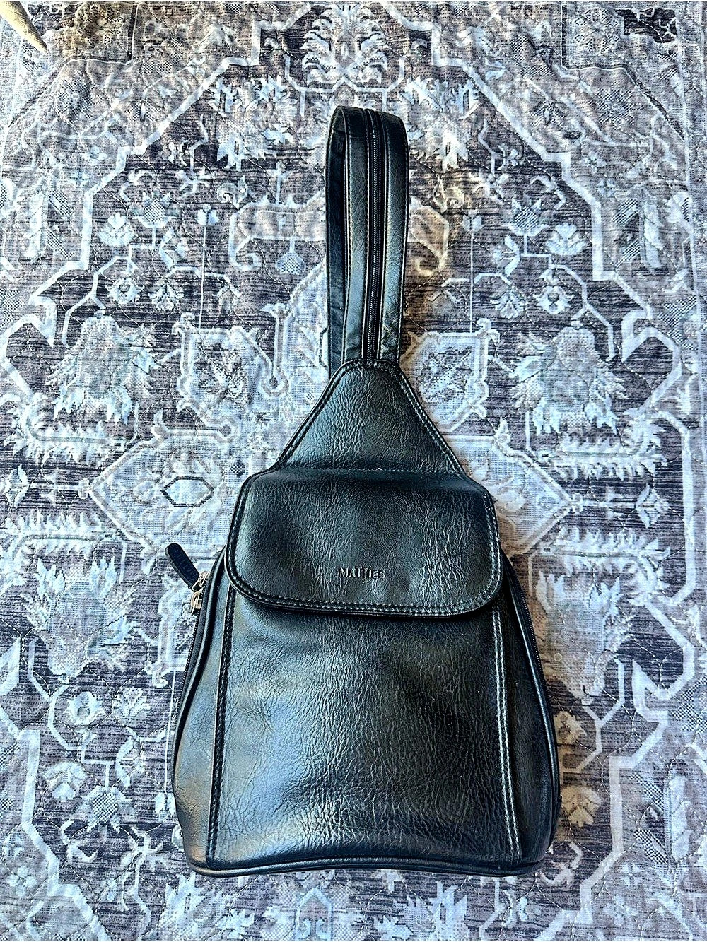 Matias Salva Leather convertible Backpack in Black